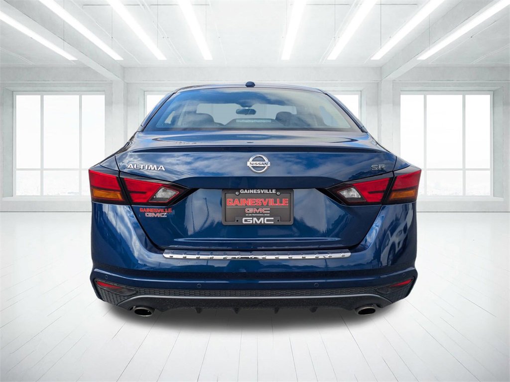 Used 2021 Nissan Altima 2.5 SR w/ SR Premium Package image 4