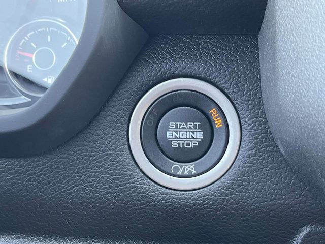 Used 2024 RAM 2500 Tradesman w/ Chrome Appearance Group image 25