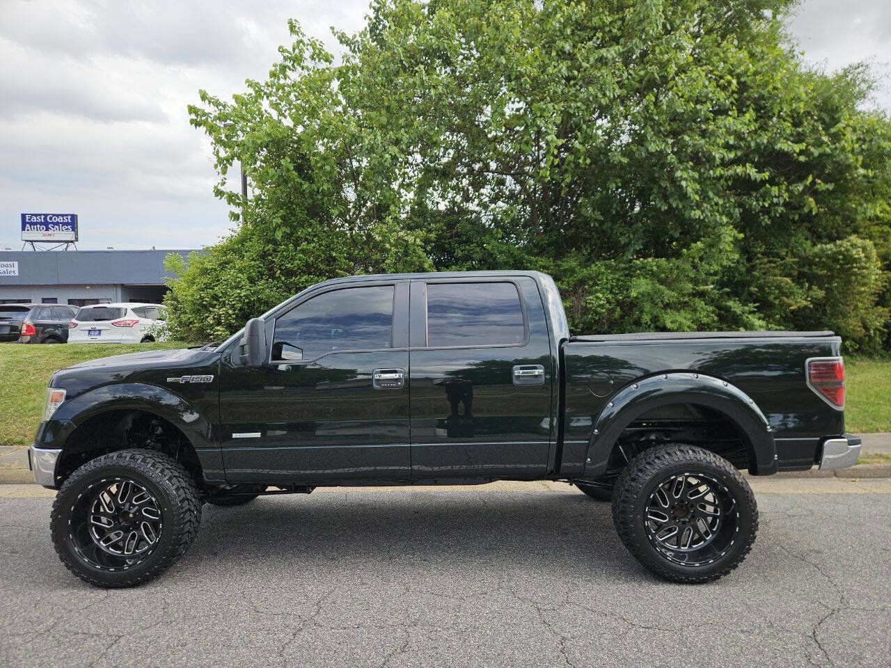 Used 2014 Ford F150 XLT w/ Equipment Group 302A Luxury AWD/4WD image 2