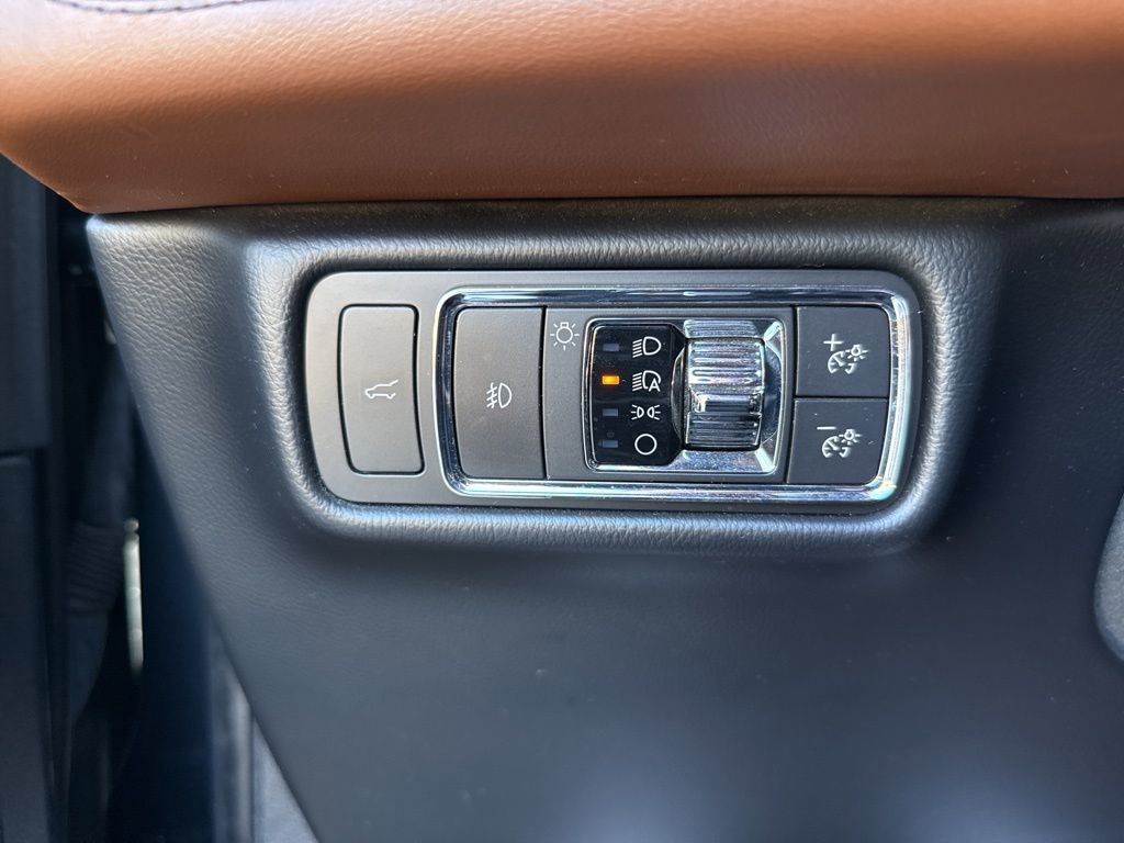 Used 2023 Lincoln Aviator Reserve w/ Equipment Group 201A image 42