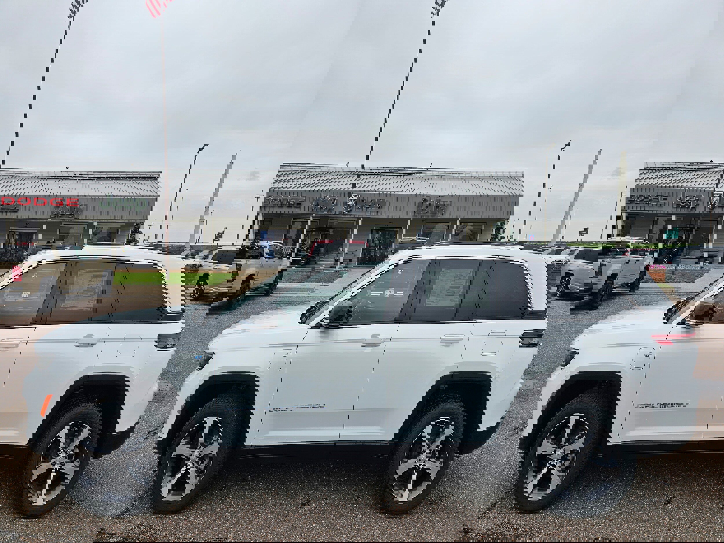 Used 2022 Jeep Grand Cherokee Limited 4xe w/ Luxury Tech Group II