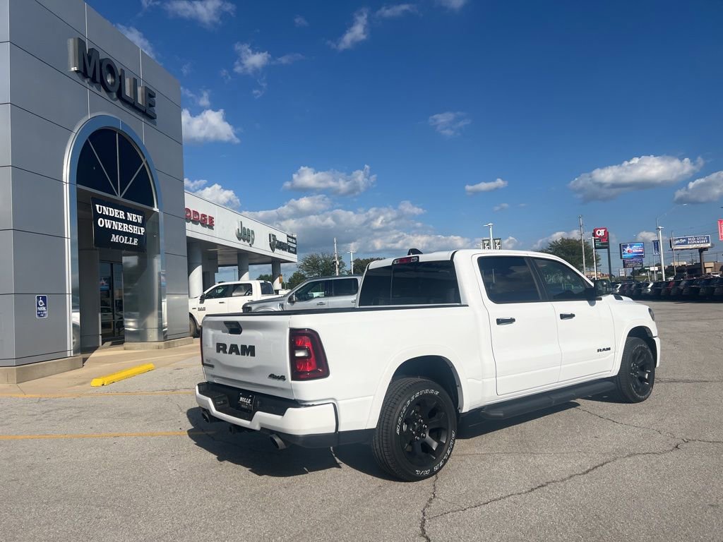 New 2026 RAM 1500 4x4 Crew Cab image 3