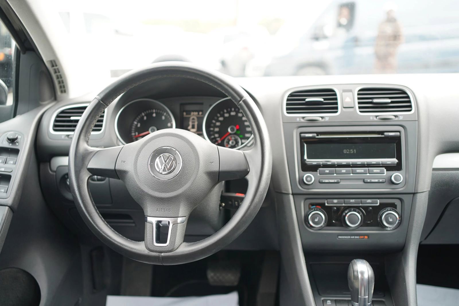 Used 2013 Volkswagen Golf 4-Door image 11