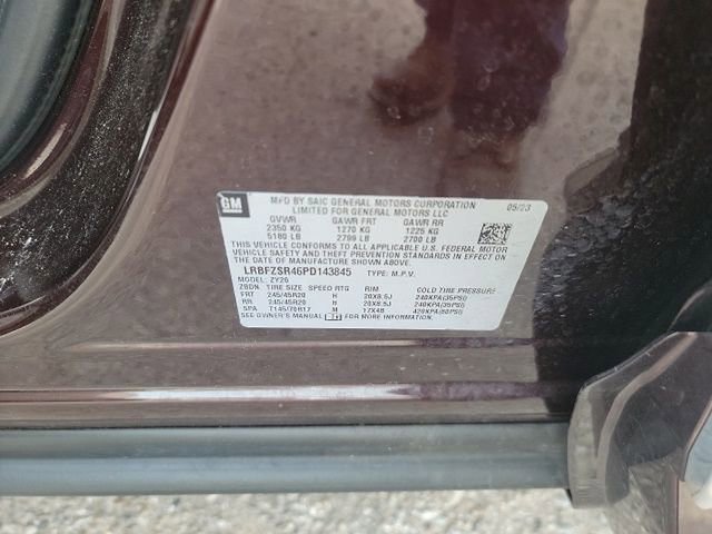 Used 2023 Buick Envision Avenir image 11