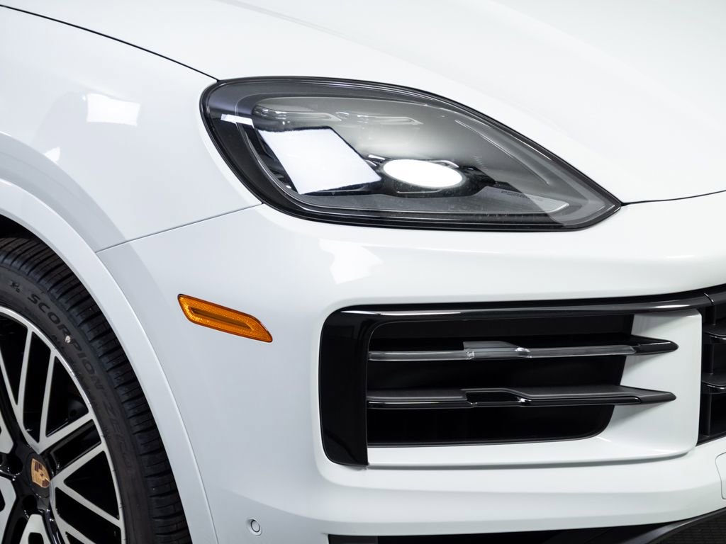 New 2026 Porsche Cayenne image 38