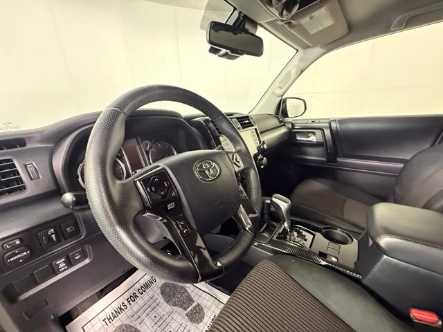 Used 2022 Toyota 4Runner TRD Off-Road AWD/4WD image 8