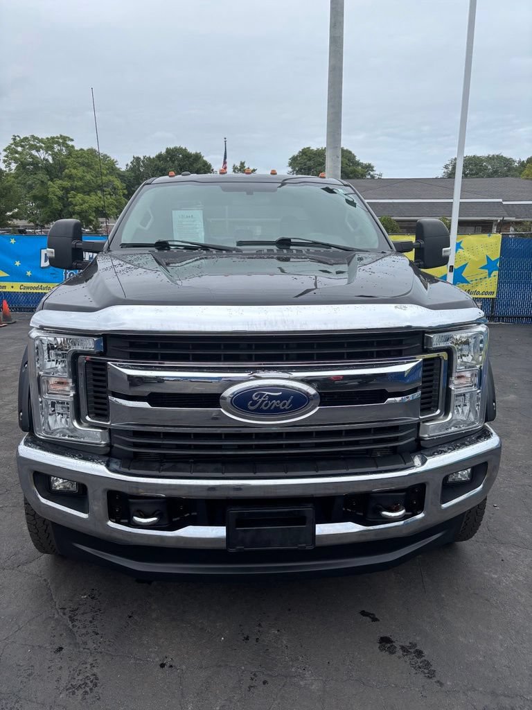 Used 2018 Ford F350 XLT w/ XLT Premium Package AWD/4WD image 2