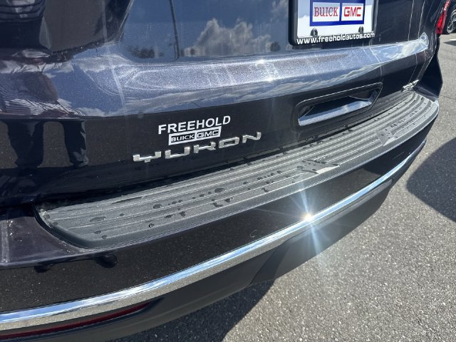Certified 2023 GMC Yukon SLT w/ SLT Premium Package AWD/4WD image 33