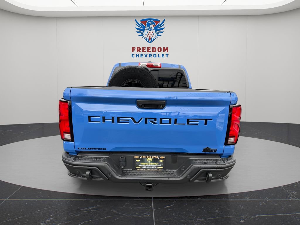 Used 2025 Chevrolet Colorado ZR2 w/ ZR2 Bison Edition AWD/4WD image 5