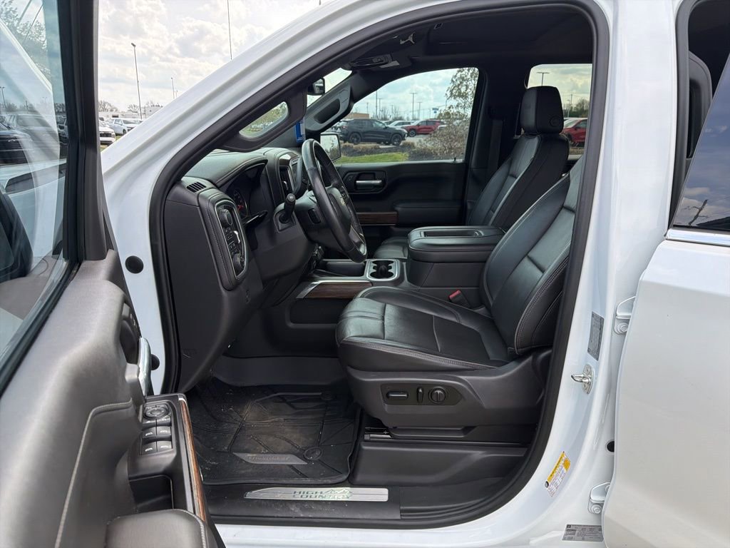 Used 2019 Chevrolet Silverado 1500 High Country w/ Trailer Camera Package image 6
