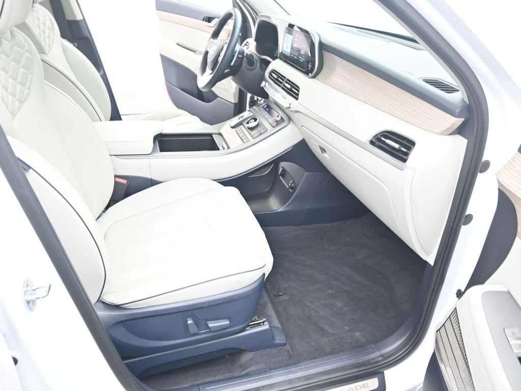 Used 2021 Hyundai Palisade Limited FWD image 22