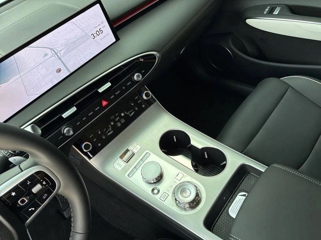 New 2026 Genesis GV70 2.5T AWD/4WD image 11