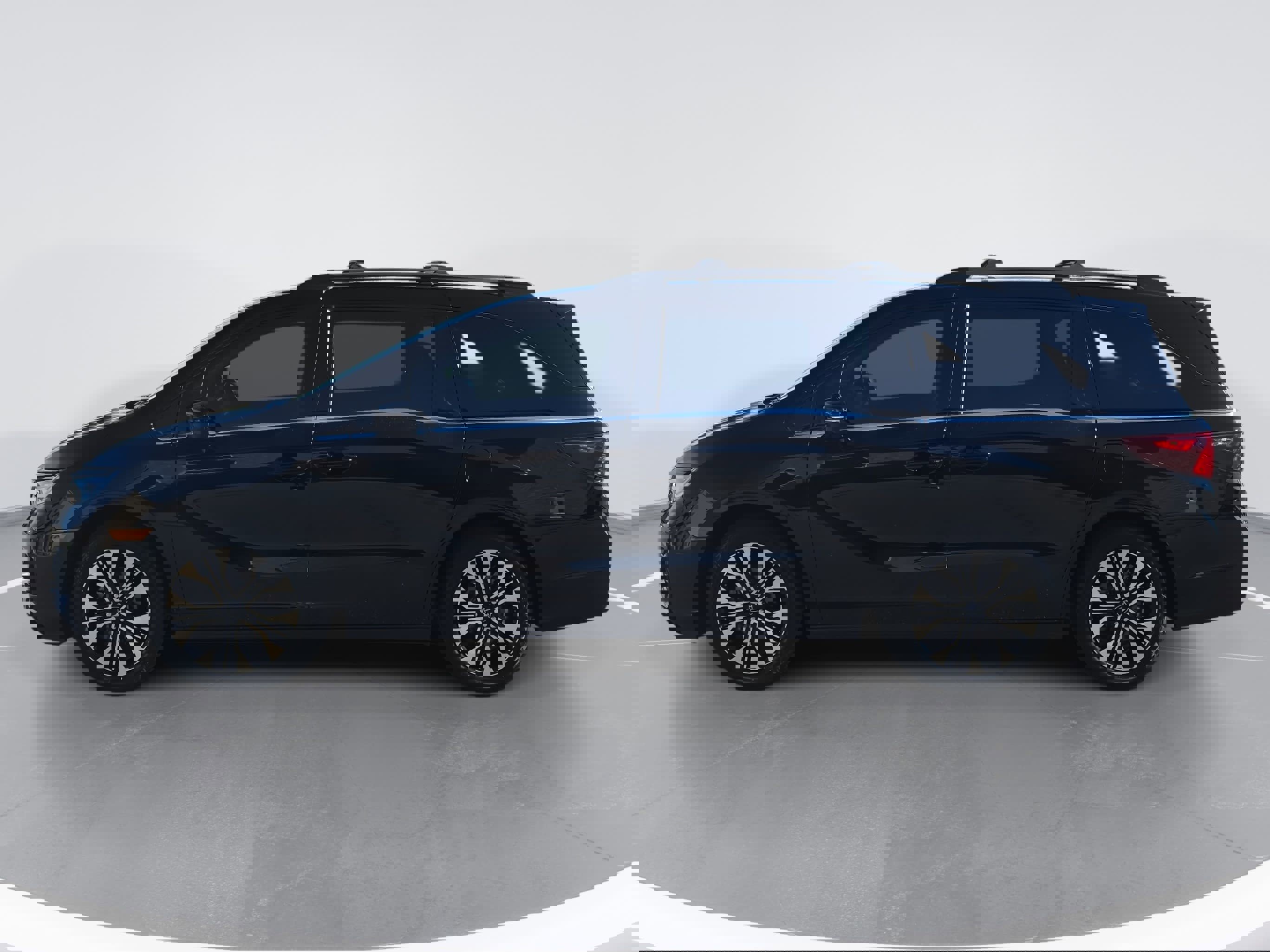 Used 2025 Honda Odyssey Elite image 6