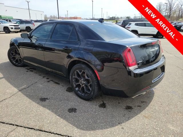Used 2019 Chrysler 300 S AWD/4WD image 5
