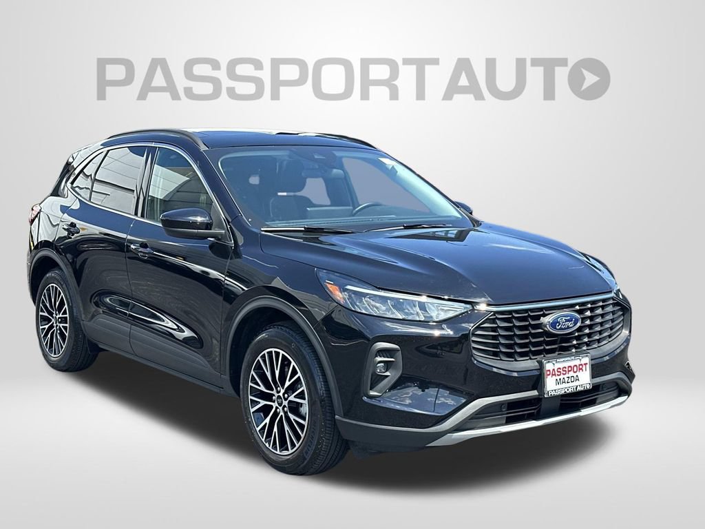 Used 2025 Ford Escape SE FWD image 6