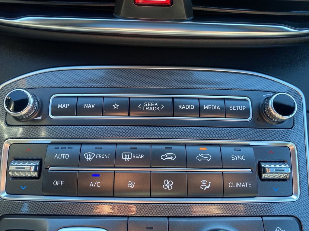 Used 2023 Hyundai Santa Fe Calligraphy image 10