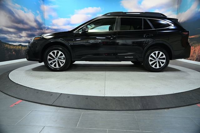 Used 2021 Subaru Outback Premium image 5