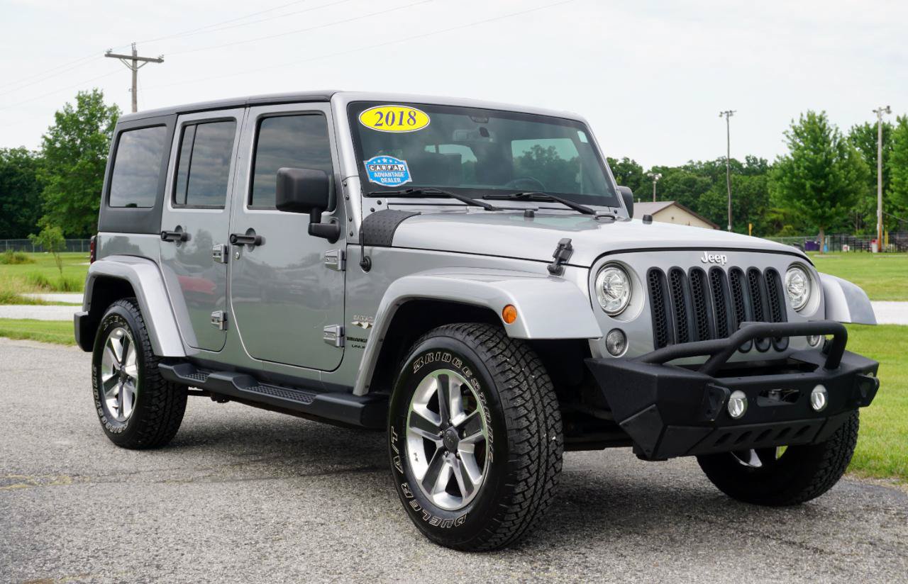 Used 2018 Jeep Wrangler Unlimited Sahara AWD/4WD image 4