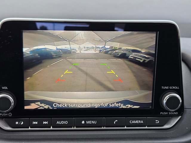 Used 2024 Nissan Rogue SV image 12