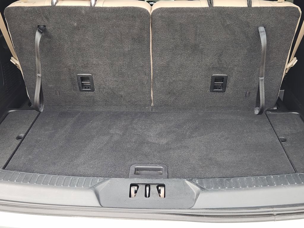 Used 2021 Ford Explorer XLT w/ Equipment Group 202A image 31