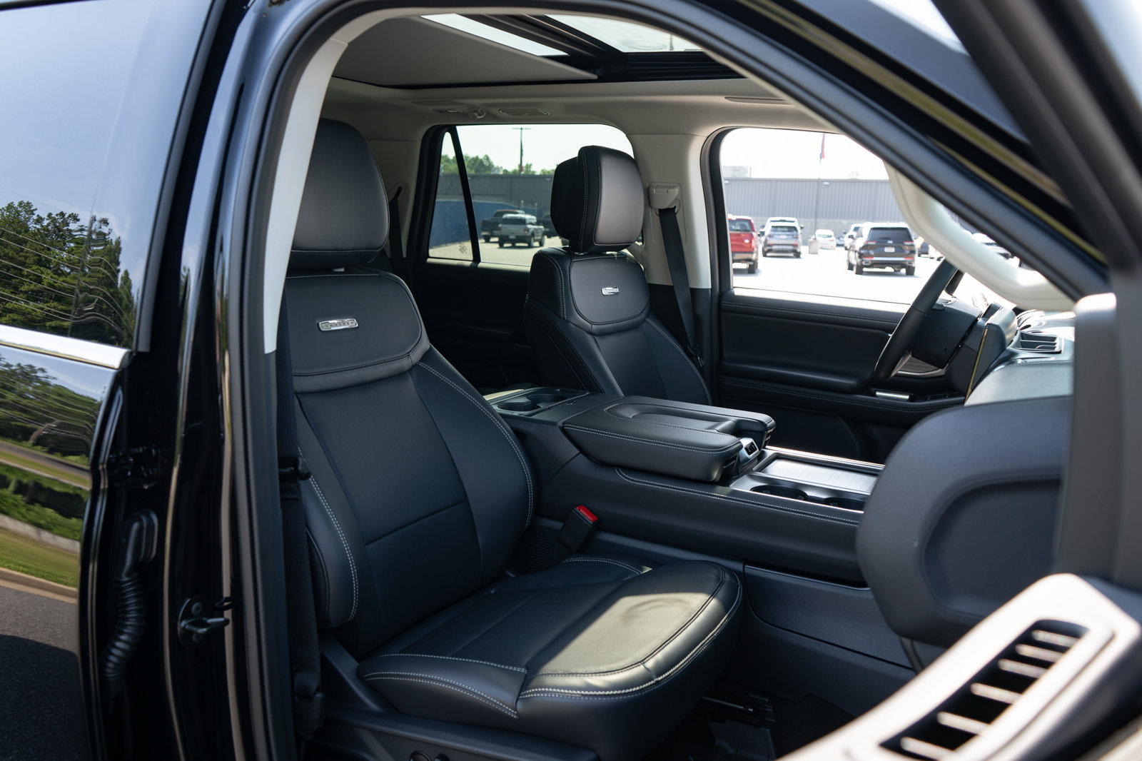 New 2027 Ford Expedition Max Platinum w/ Driver's Package AWD/4WD image 41