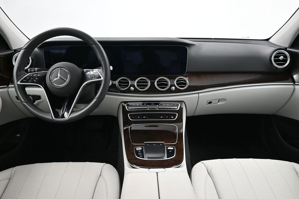 Used 2021 Mercedes-Benz E 350 4MATIC Sedan image 9