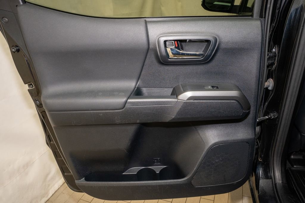Certified 2020 Toyota Tacoma TRD Sport w/ TRD Premium Sport Package image 8