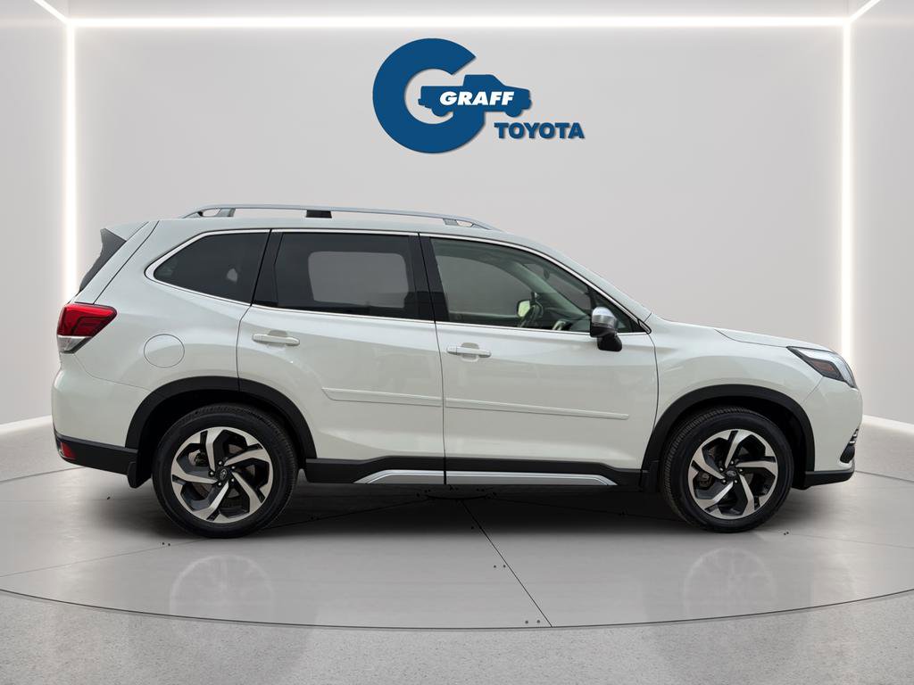 Used 2022 Subaru Forester Touring image 17