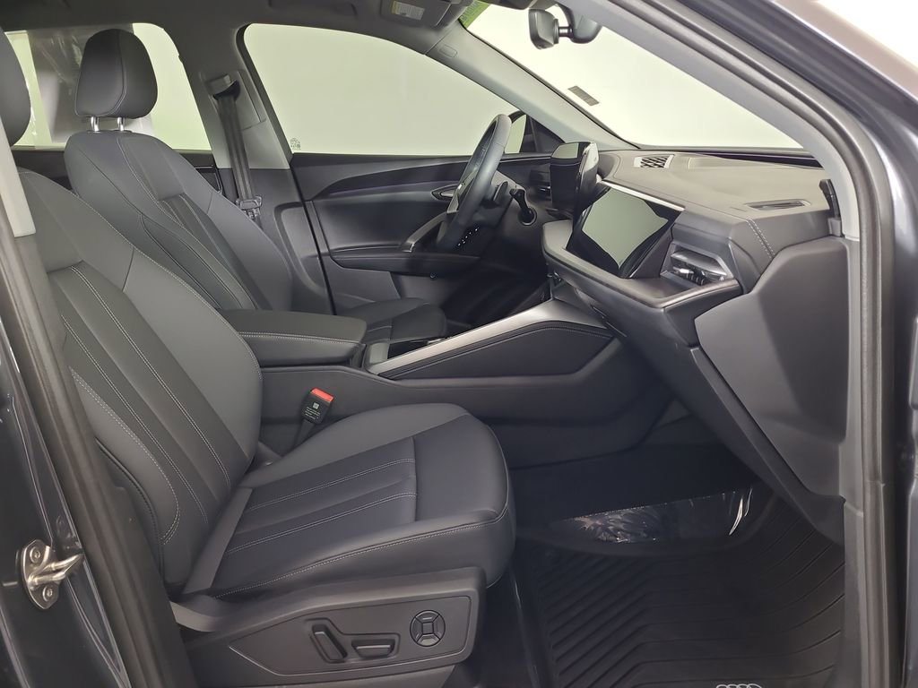 Used 2025 Audi Q5 Premium image 20