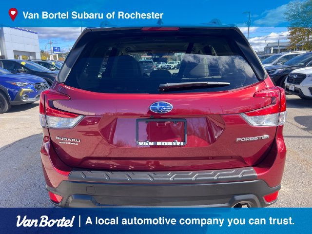 Certified 2024 Subaru Forester Premium AWD/4WD image 5