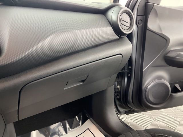 Used 2021 Nissan Kicks S image 34