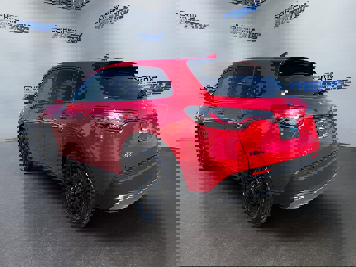 Used 2024 Honda HR-V Sport image 7