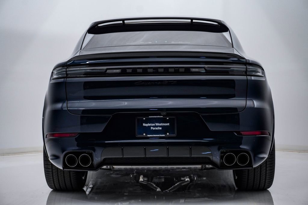 New 2026 Porsche Cayenne GTS AWD/4WD image 10