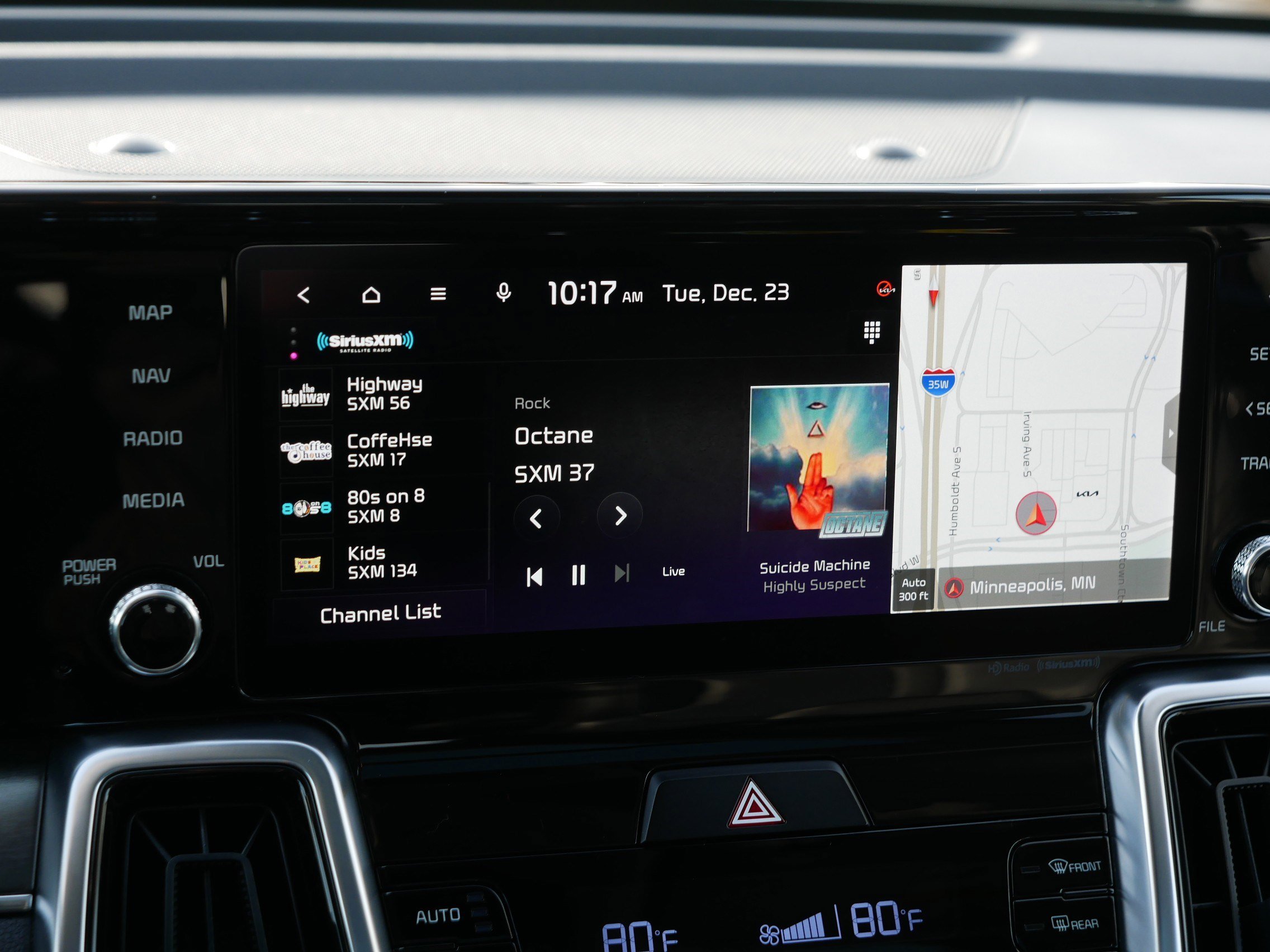 Certified 2022 Kia Sorento SX image 22