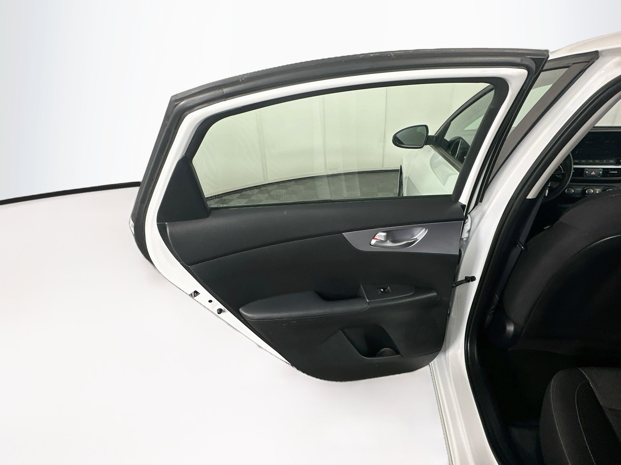 Used 2024 Kia Forte LXS FWD image 24