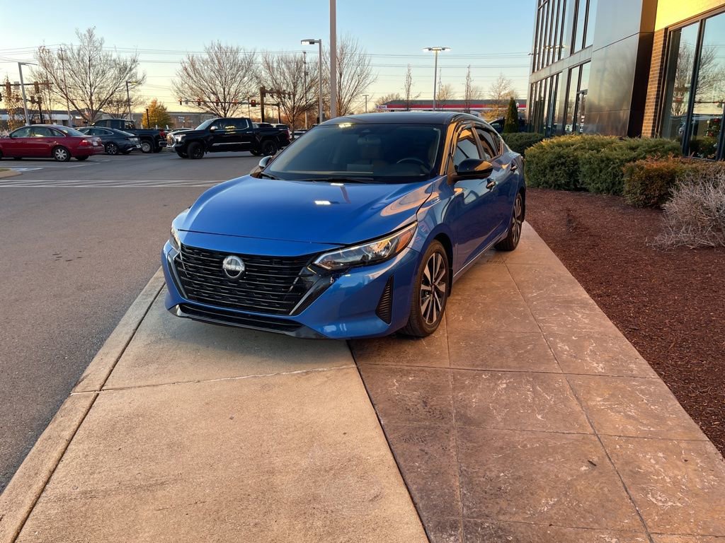 Used 2024 Nissan Sentra SV w/ SV Premium Package image 8