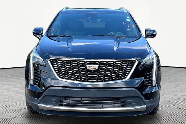 Certified 2023 Cadillac XT4 Premium Luxury w/ Technology Package FWD image 2