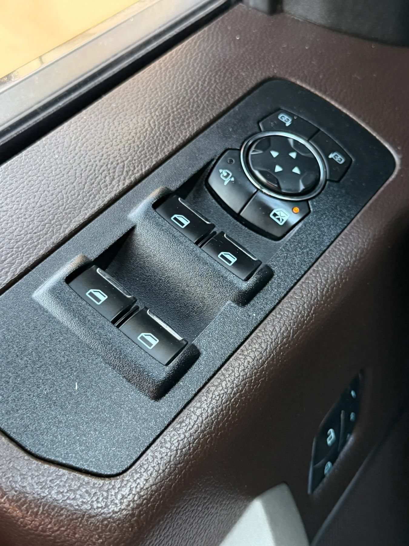 Used 2018 Ford F150 King Ranch w/ Equipment Group 601A Luxury AWD/4WD image 19