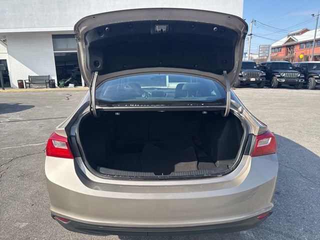 Used 2023 Chevrolet Malibu LT image 19