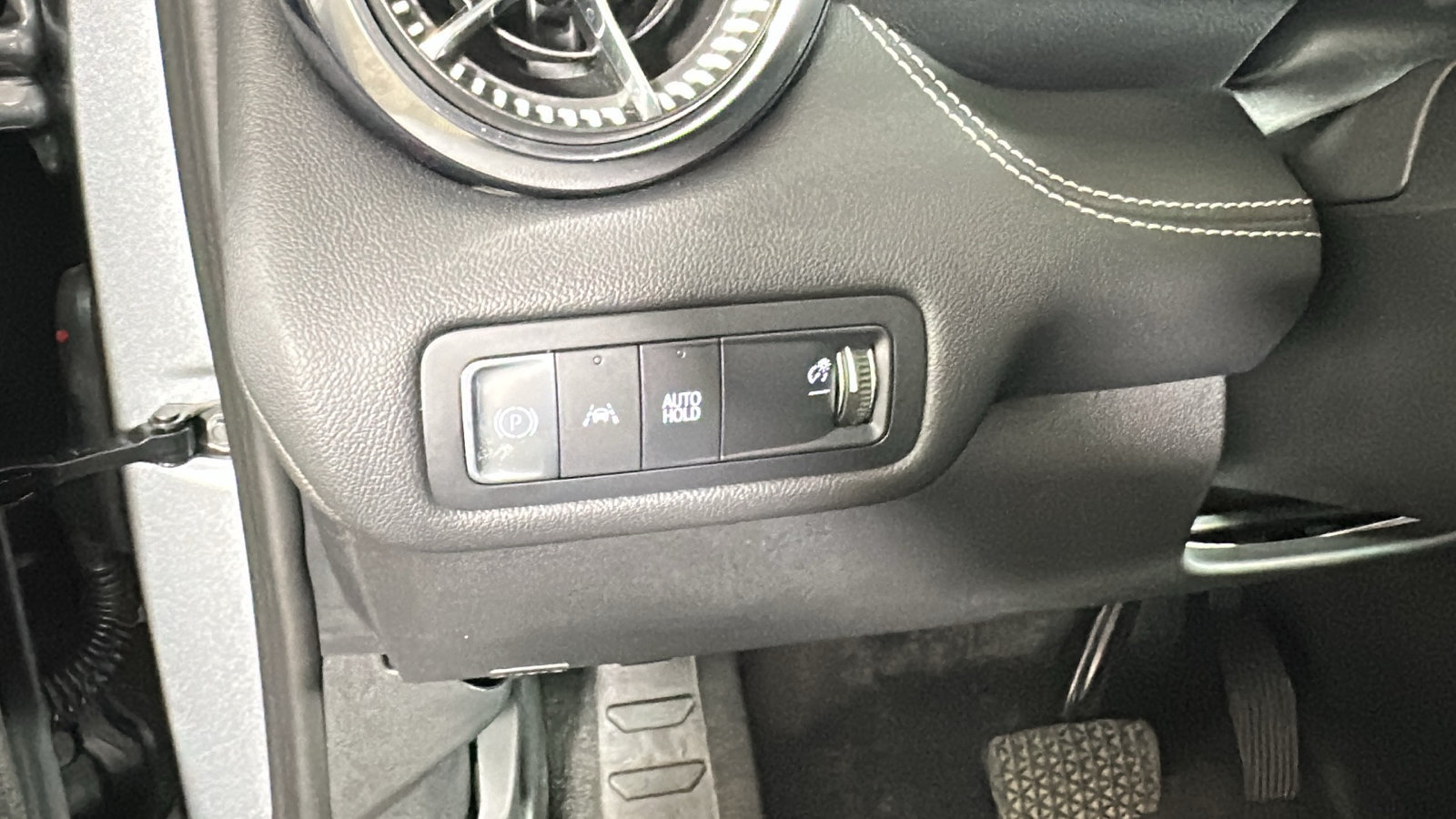 Used 2024 Chevrolet Blazer EV LT AWD/4WD image 24