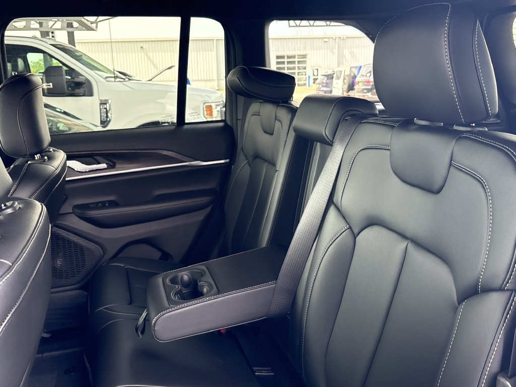 New 2026 Jeep Grand Cherokee Limited AWD/4WD image 24