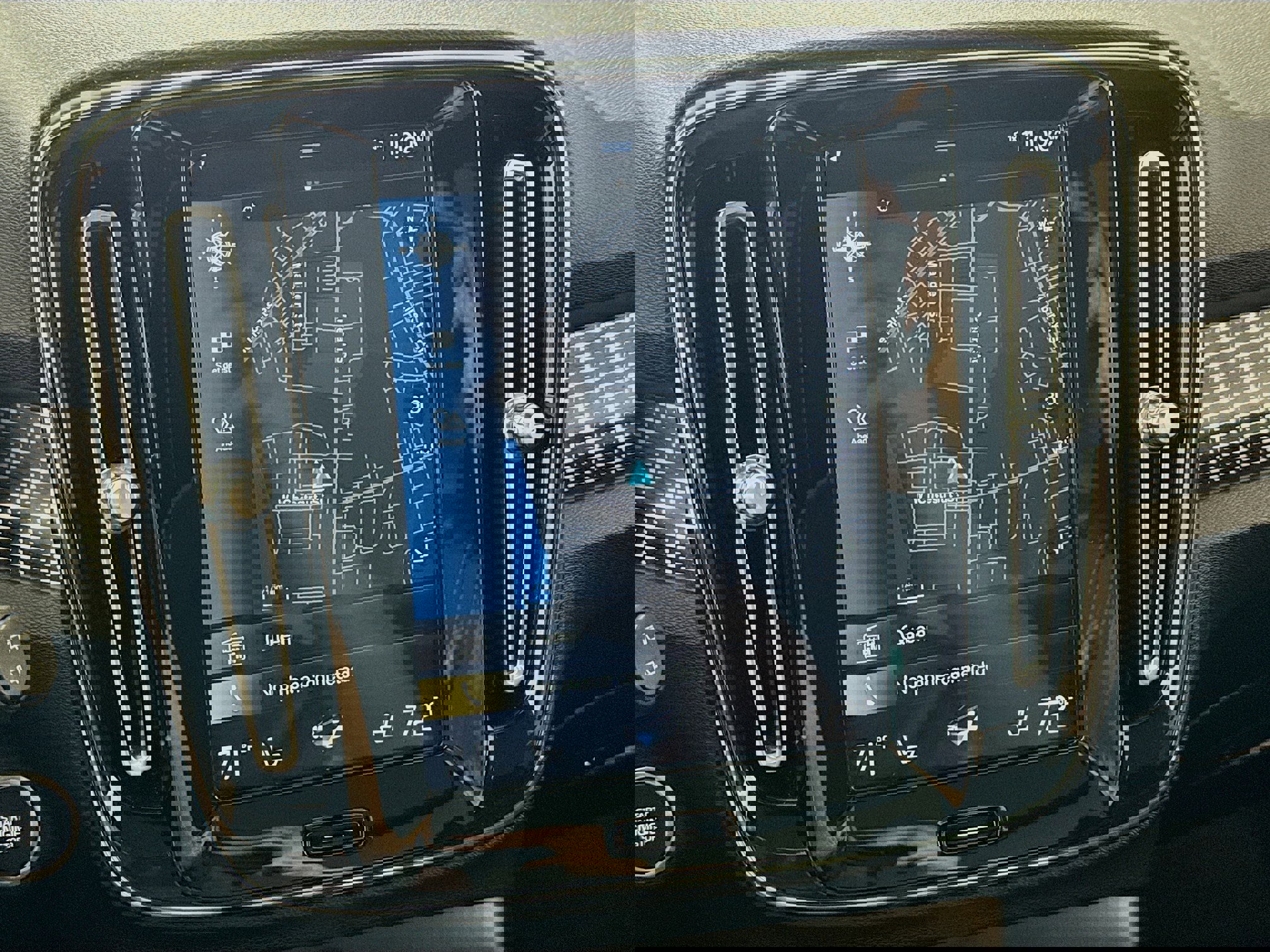 Used 2021 Volvo XC40 T5 R-Design w/ Protection Package Premier image 2