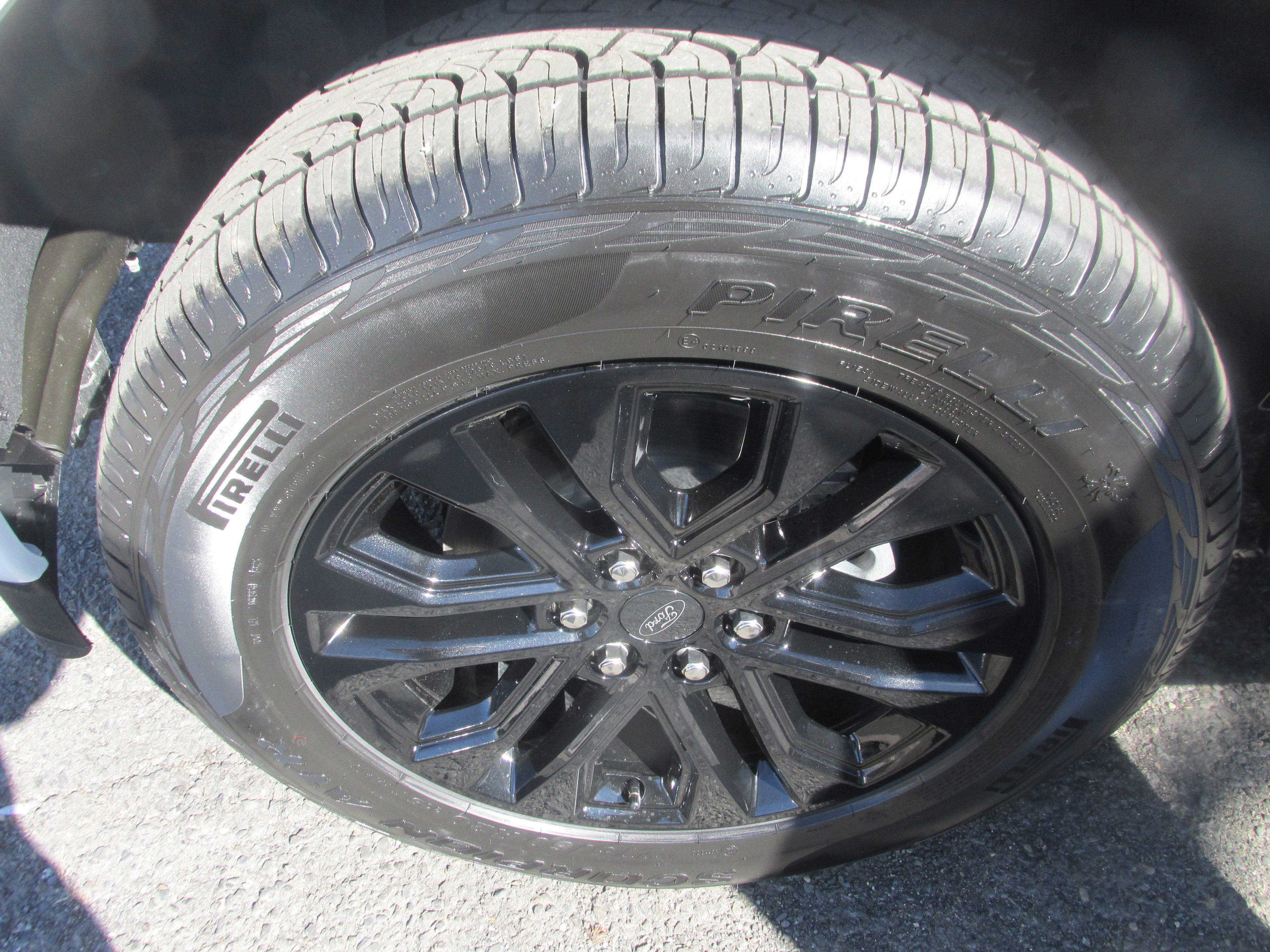 New 2026 Ford F150 XLT w/ Equipment Group 302A MID image 13