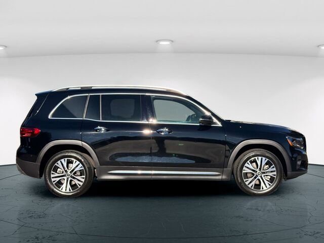 Used 2025 Mercedes-Benz GLB 250 image 8