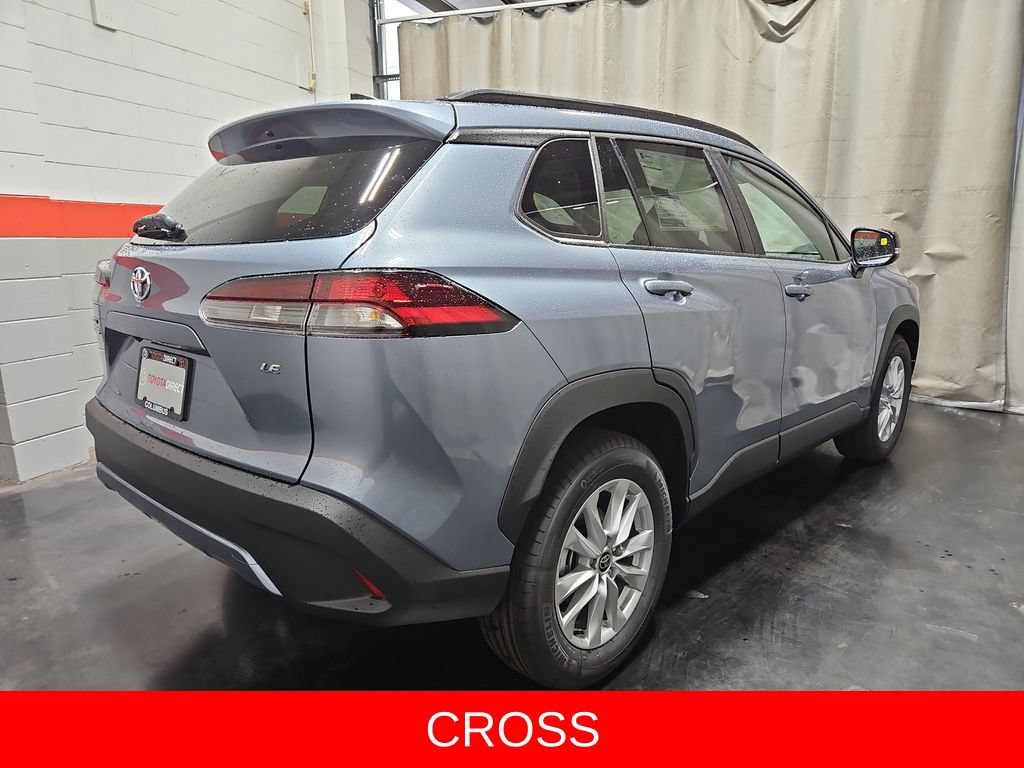 New 2026 Toyota Corolla Cross LE w/ Moonroof Package FWD image 7