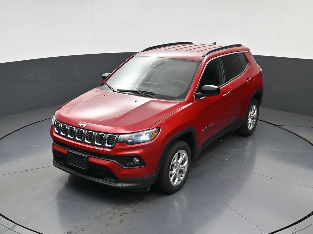 Used 2024 Jeep Compass Latitude AWD/4WD image 30