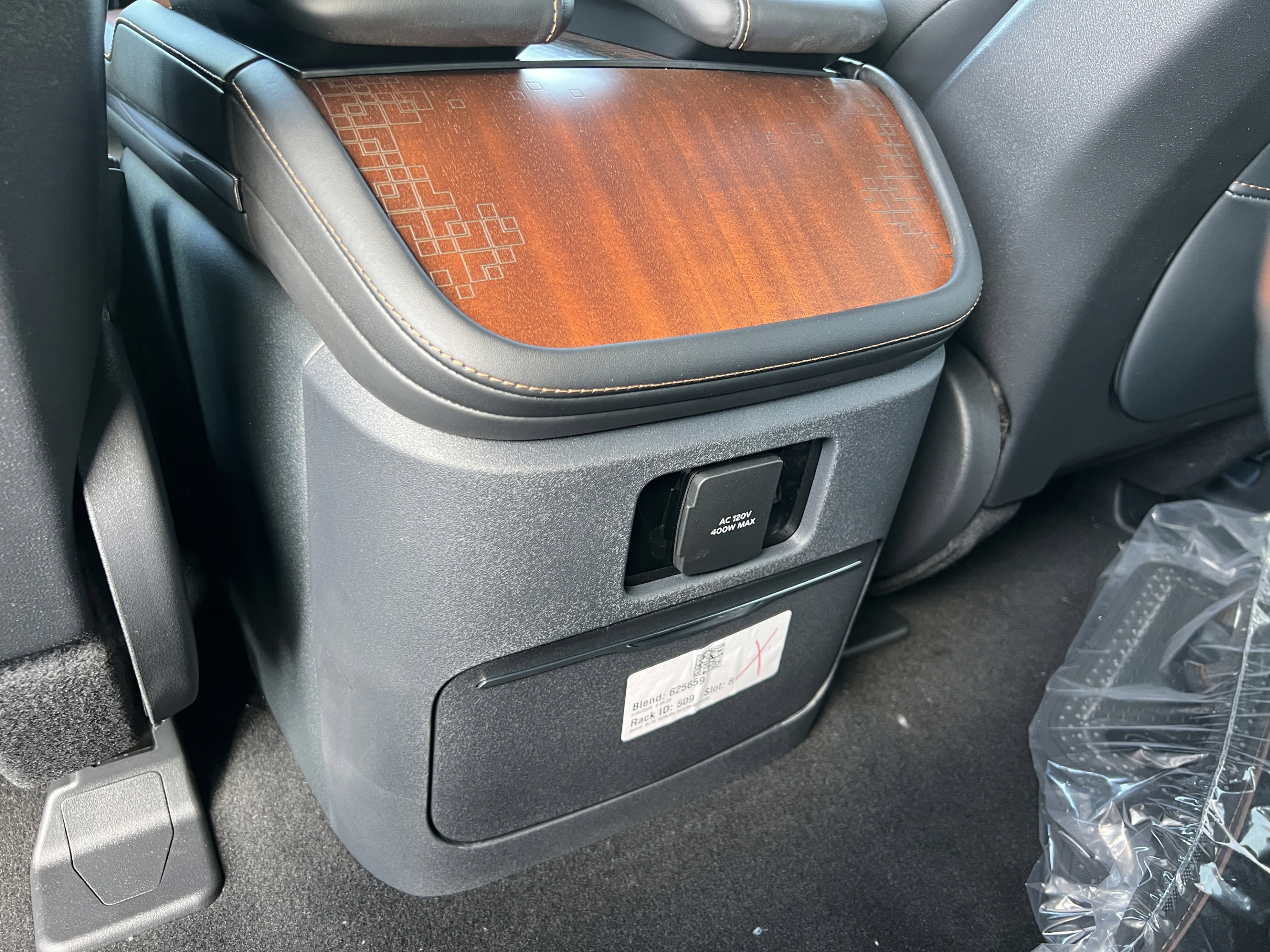 New 2026 Lincoln Navigator Black Label AWD/4WD image 26