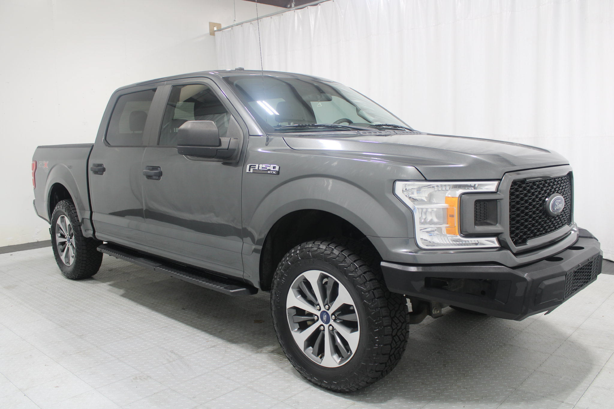 Used 2019 Ford F150 XL w/ Equipment Group 101A Mid AWD/4WD image 4