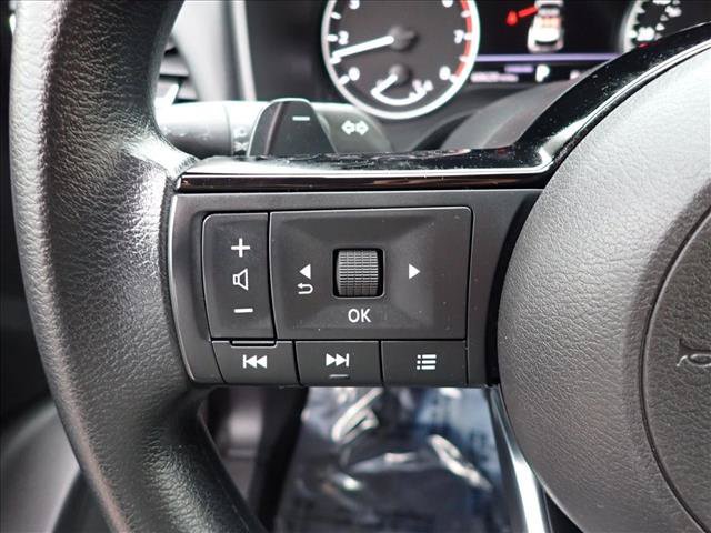 Used 2023 Nissan Rogue SV FWD image 14