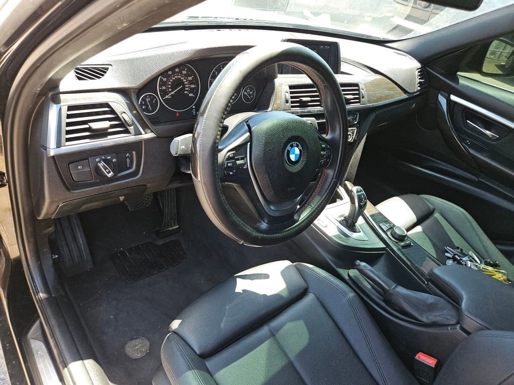 Used 2018 BMW 330i Sedan image 15
